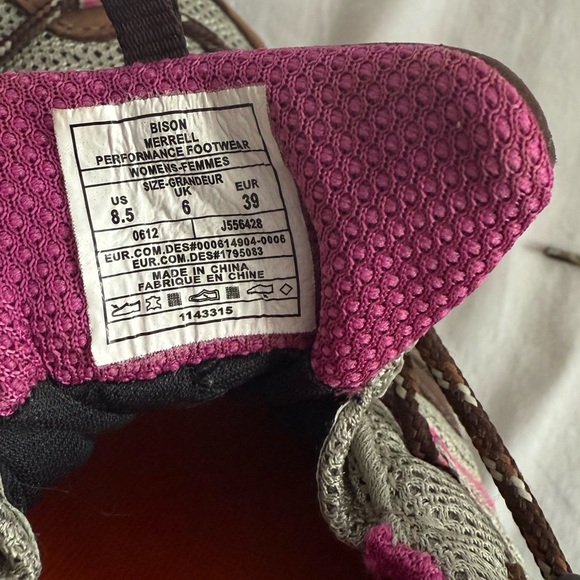 Merrell Women's Hiking Boot (Gortex) - Picture 6 of 6